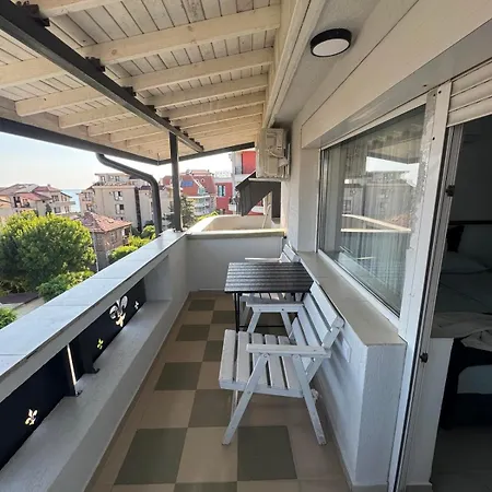 лилия 2 Apartment *