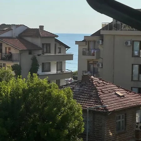 лилия 2 Apartment Primorsko