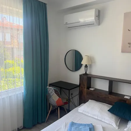 лилия 2 * Primorsko