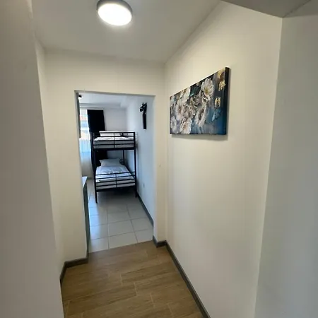 Apartment лилия 2 *