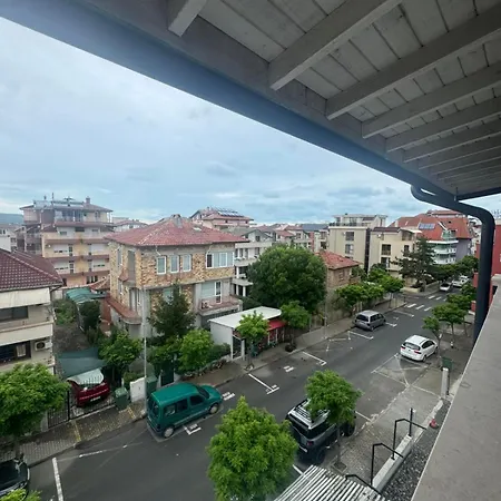 Apartamento лилия 2